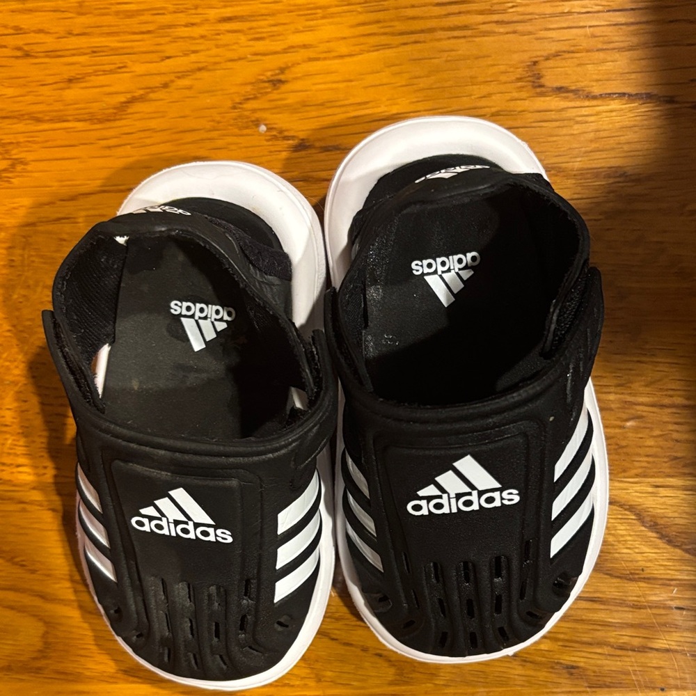 Adidas Kids Black and White Slide Sandals - Picture 3 of 4